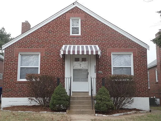 3917 Itaska St photo 1