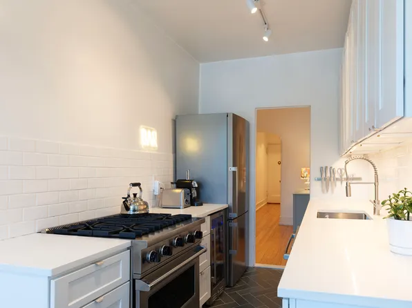 76-66 Austin Street image 19 of 26