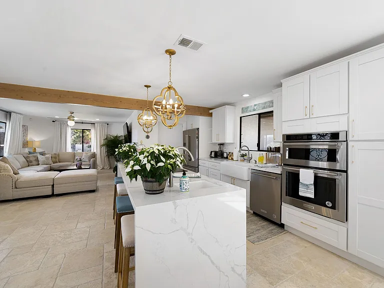 54025 Avenida Alvarado — Photo 4