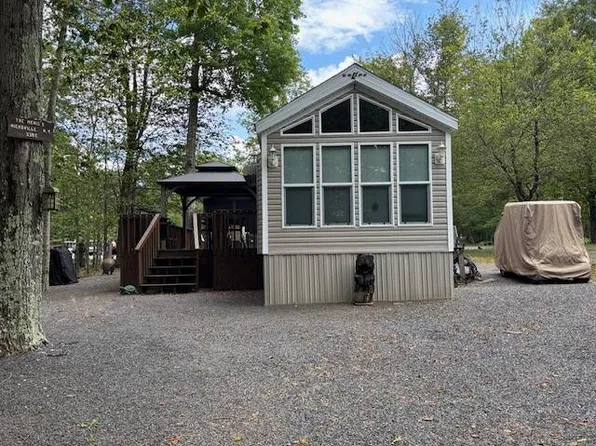 E4-330 Shetland Trl #E4-330, Gouldsboro, PA 18424