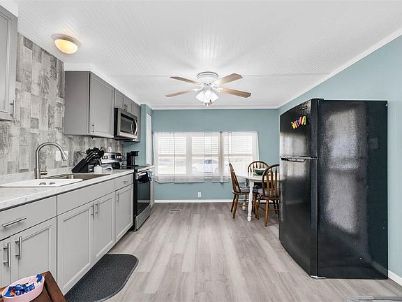 2nd image of 6835 Anapa Ct