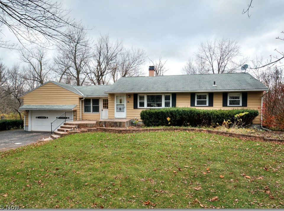1st image of 457 Carlin Dr