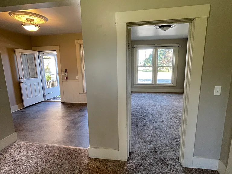 52 W Church St #2 — Photo 10