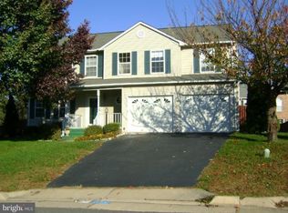 6078 Ozack Ct, Woodbridge, VA 22193