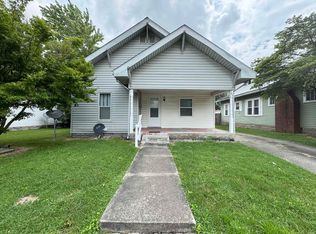 369 6th St NE, Linton, IN