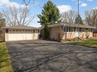 2293 Golfview Dr, White Bear Lake, MN 55110