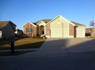 10622 NE 100th Ter, Kansas City, MO 64157