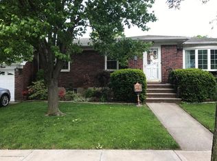 189 Collfield Ave, Staten Island, NY 10302