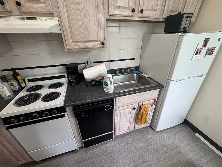 206 Chestnut Hill Ave - SM — Photo 3