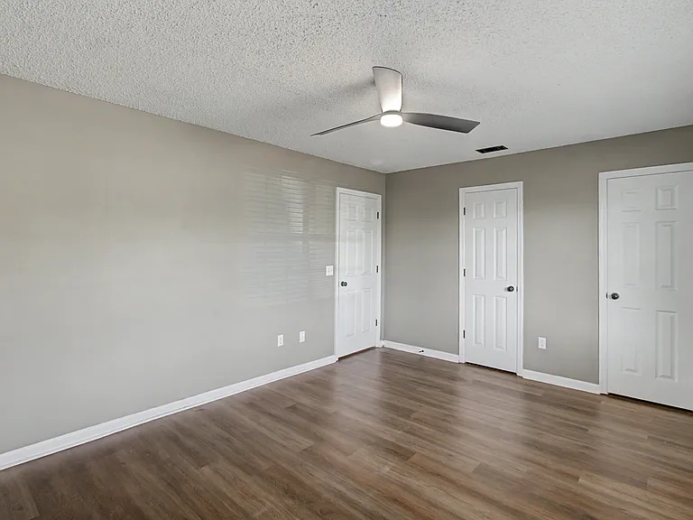291 Sabreena Cir — Photo 13