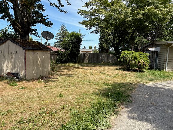 Dilapidated shed will be removed from the property before tenant move in.