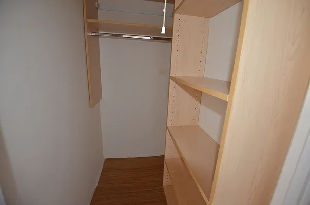 Rented by Manhattan Realty Group | media 3