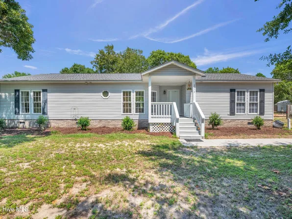 2878 Coxs Landing Road SE, Bolivia, NC 28422