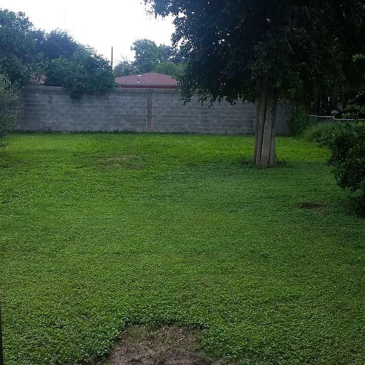 2nd image of 2418 Main Ave