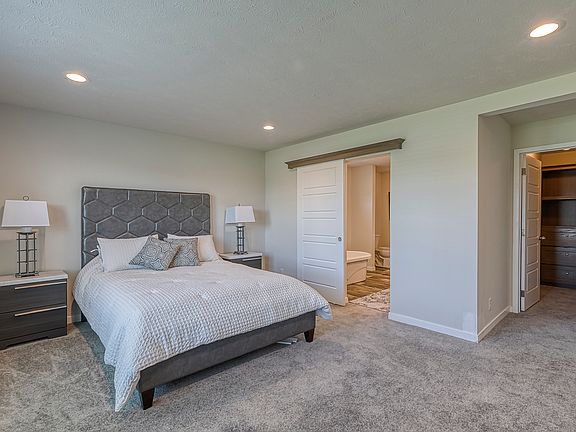 5th image of 103 Woodcreek Blvd #103