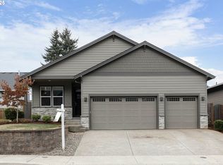 1099 NE Regan Hill Loop, Estacada, OR 97023