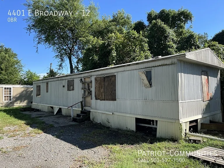 4401 E Broadway St #12 — Photo 44
