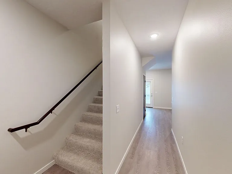 Pioneer Apartments & Townhomes — Photo 39