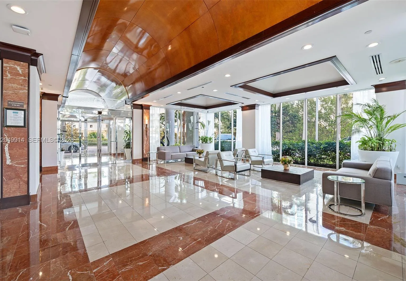 Oceania Iv Condo — Photo 2