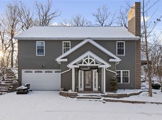 95 Steele Rd, Fairport, NY 14450