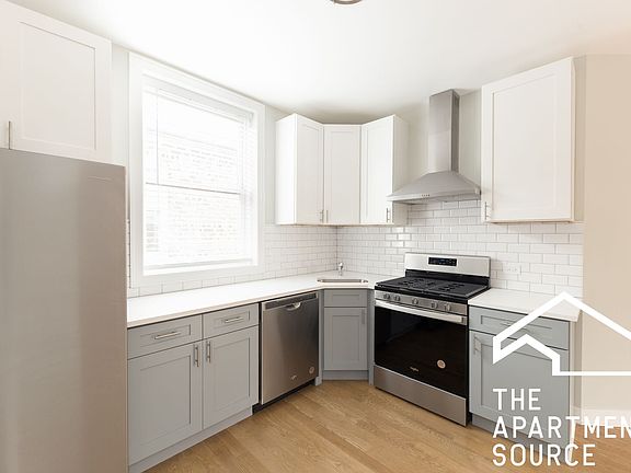 2nd image of 4841 N Wolcott Ave #G