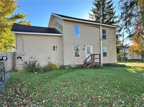 11961 Butler St, Wolcott, NY 14590