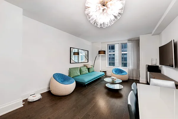 Sold by Compass | media 3