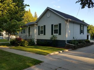 70 W Cotton St, Fond Du Lac, WI 54935