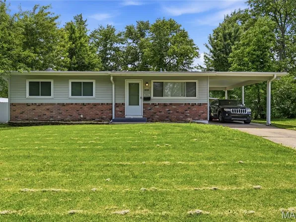 1410 Estes Dr, Florissant, MO 63031