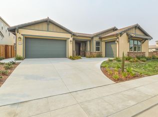 555 Pinnacle Dr W, Madera, CA 93636
