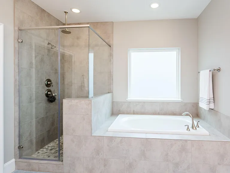 2413 Detering St — Photo 30