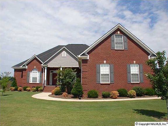 5th image of 394 Weatherford Dr NW