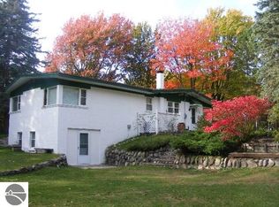 6488 Crosby Rd, Cadillac, MI 49601