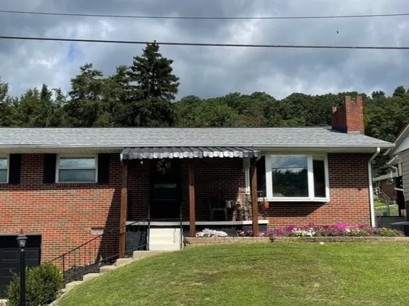 1509 Greenbrier Dr, Huntington, WV 25704