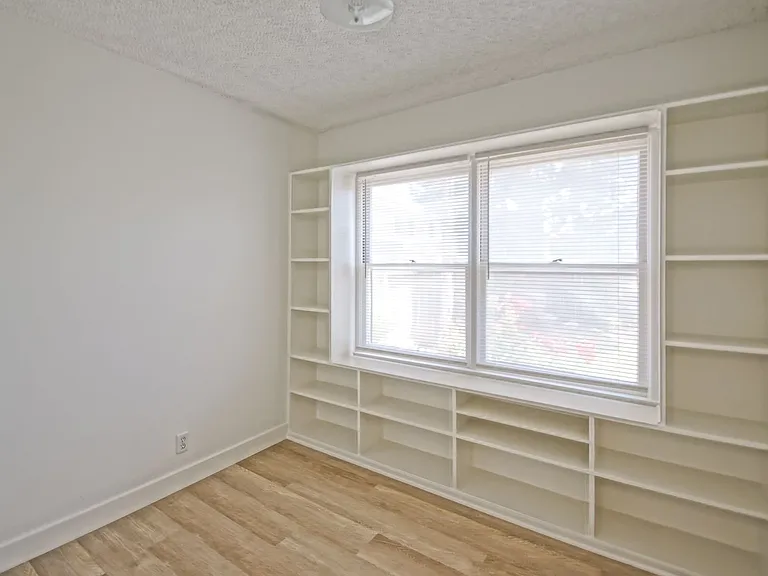 5512 Wiseburn St — Photo 16
