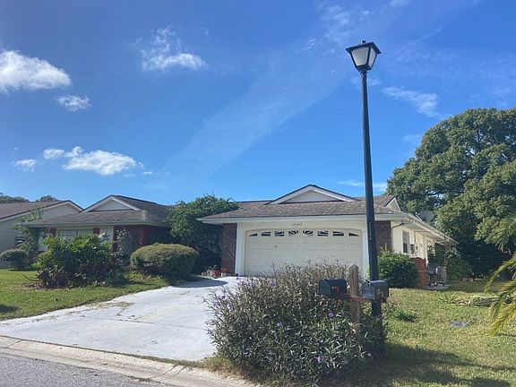 2nd image of 12107 Meadowbrook Ln
