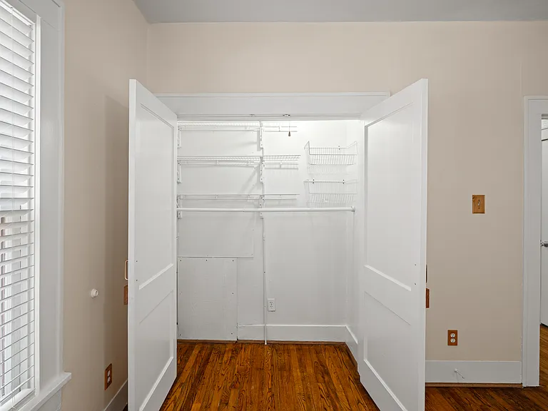 1550 Castle Ct #B — Photo 23