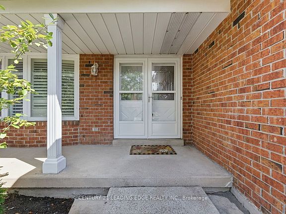 5th image of 2409 Butternut Cres
