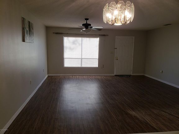 5th image of 139 McNeela Dr #0