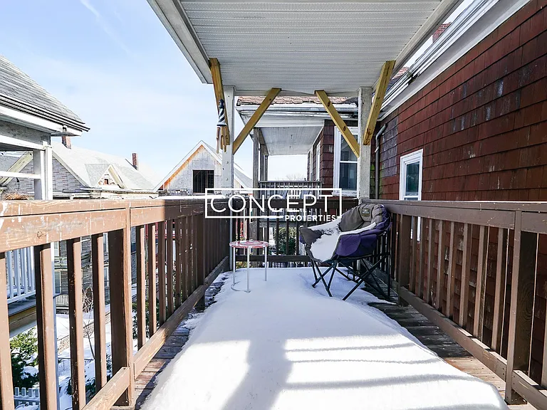 122 Calumet St — Photo 13