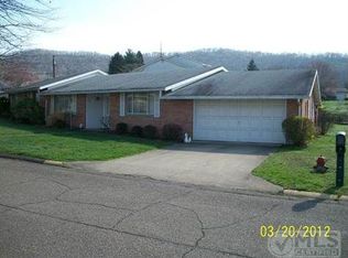 515 Greenbriar Ct, New Martinsville, WV 26155