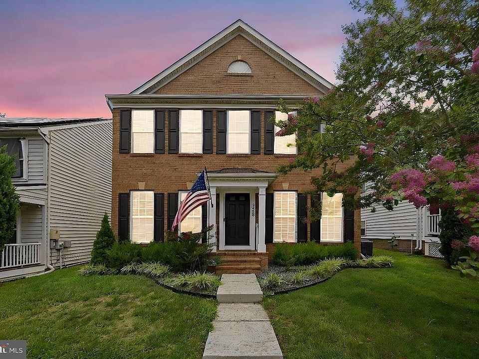 1st image of 2488 Port Potomac Ave