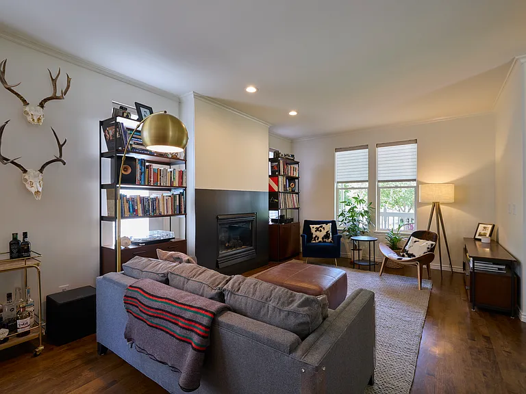 38 Ferguson Dr — Photo 5