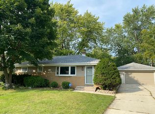 7790 N Edgeworth Dr, Milwaukee, WI 53223