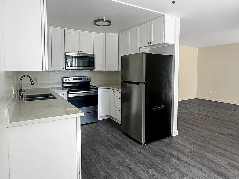 1605 Presioca St #A3 — Photo 3