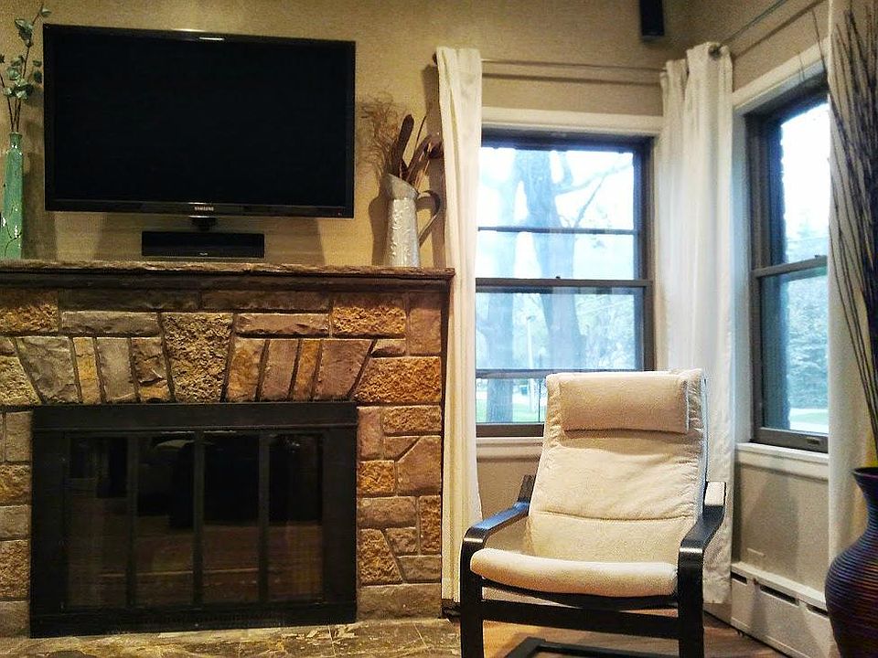 2nd image of 1762 Beverly Pl Floor 1