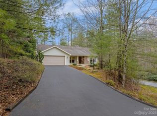 40 Indigo Way, Laurel Park, NC 28739