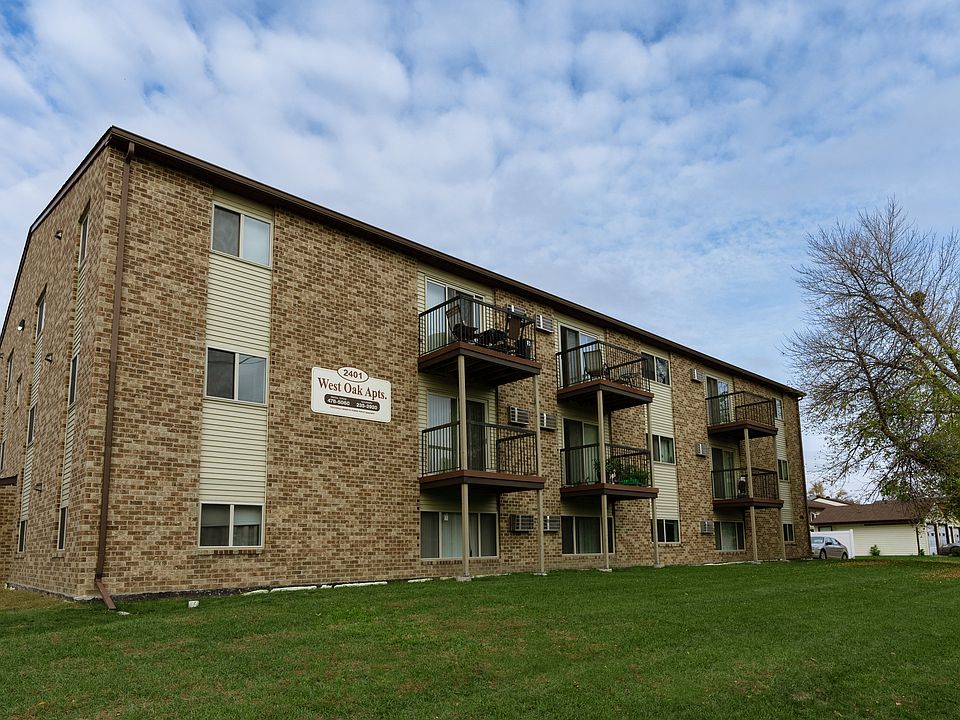 Fargo, ND West Oak Apartments | Exterior