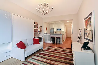 Rented by The Marketing Directors (Arias)