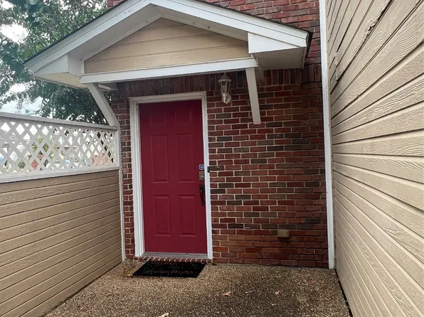 5 Meadow Creek Dr, Bossier City, LA 71111